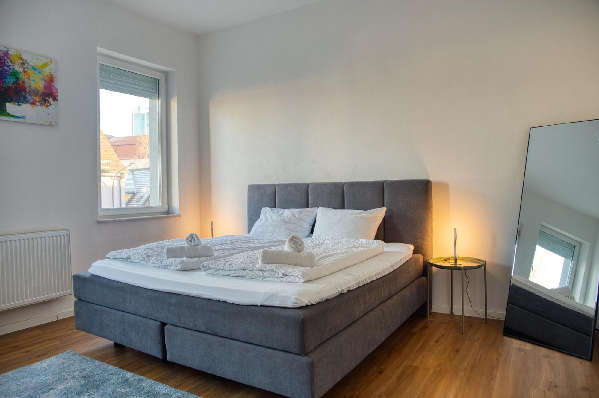 Wen Bhf Neu & Zentral In Weiden Fuer Bis Zu 6 Personen Appartement Weiden in der Oberpfalz Buitenkant foto