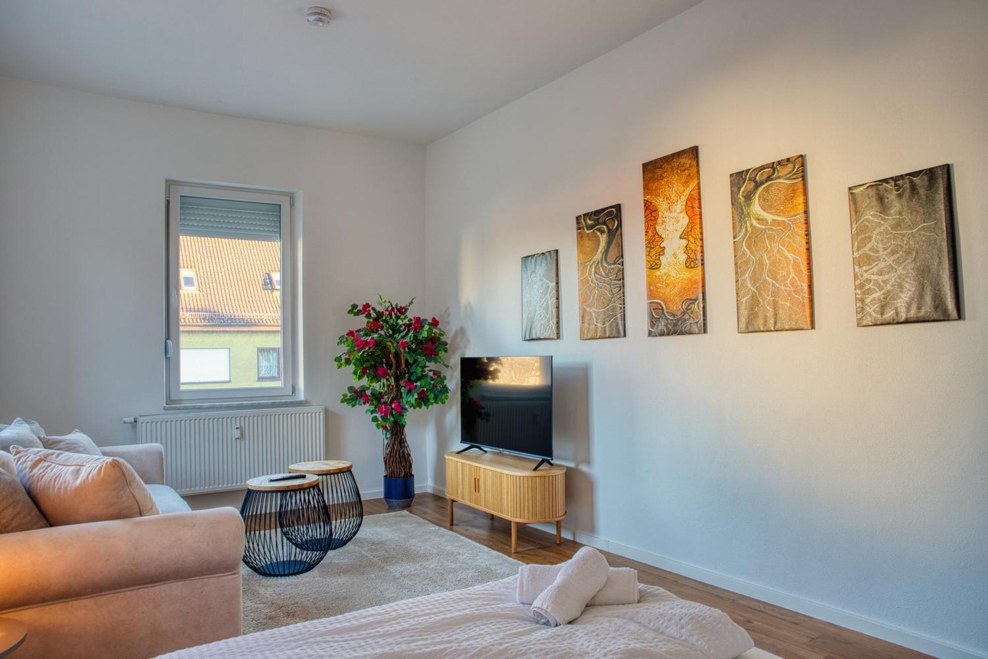 Wen Bhf Neu & Zentral In Weiden Fuer Bis Zu 6 Personen Appartement Weiden in der Oberpfalz Buitenkant foto