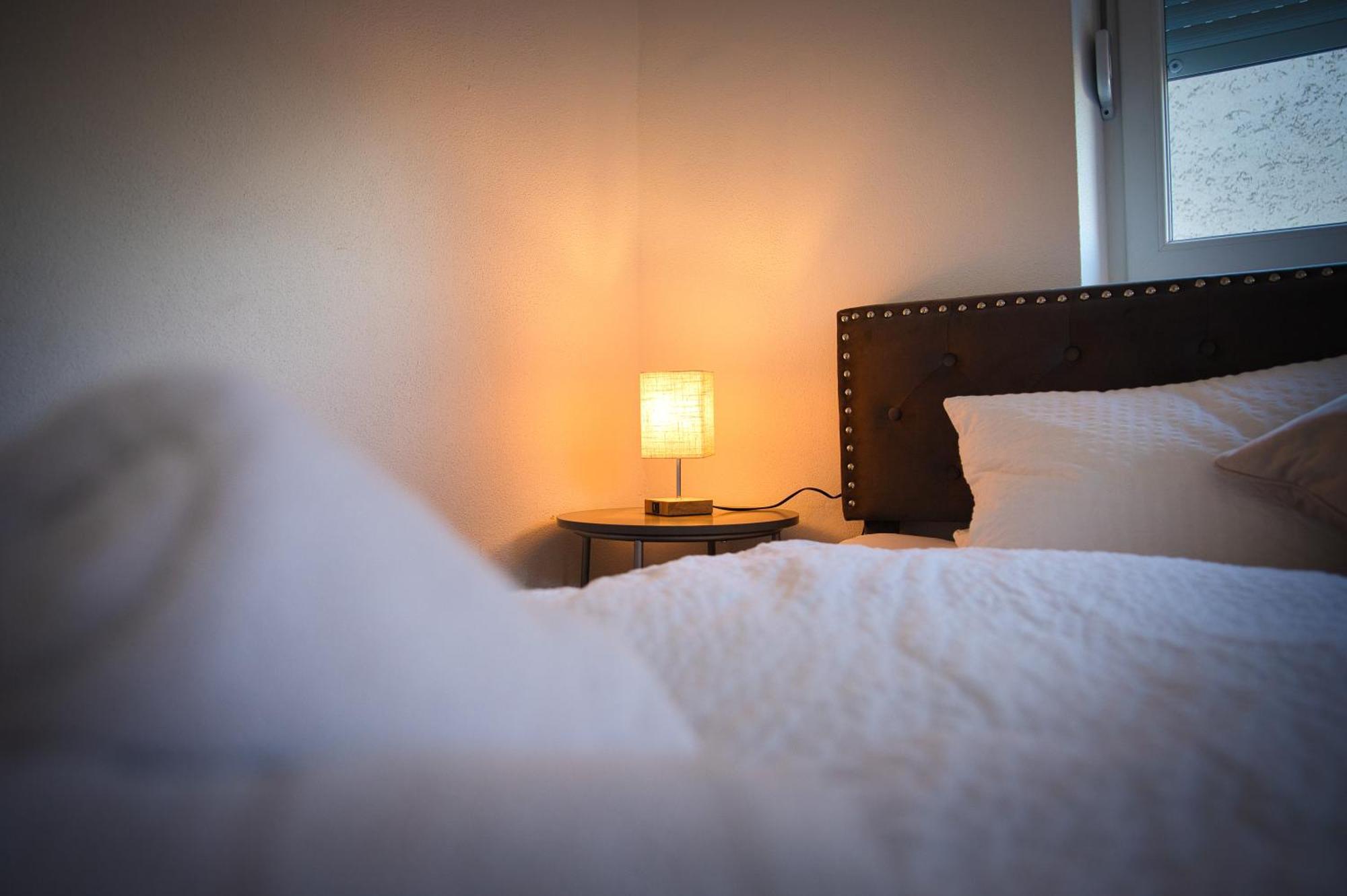 Wen Bhf Neu & Zentral In Weiden Fuer Bis Zu 6 Personen Appartement Weiden in der Oberpfalz Buitenkant foto
